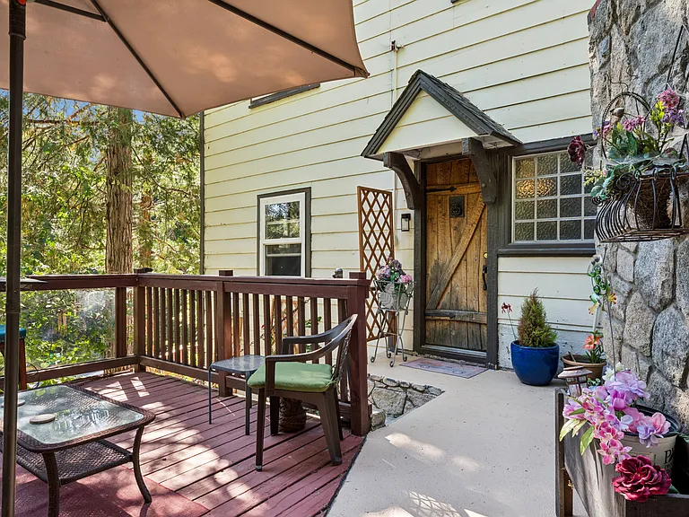 28997 Palisades Dr — Photo 3