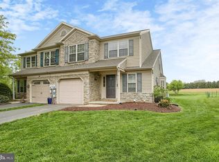 111 Bridle Path, New Holland, PA 17557