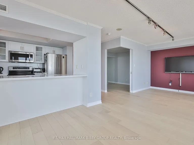 410 Queens Quay W #1103 — Photo 8