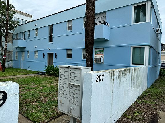 2nd image of 213 9th Ave N #115