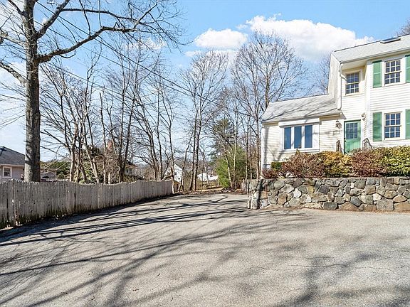 4th image of 367 Waltham St #5