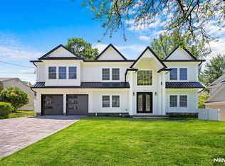 374 Valley Rd, River Edge, NJ 07661