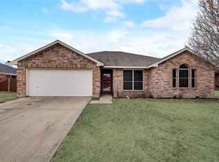 230 Amherst Dr, Forney, TX 75126