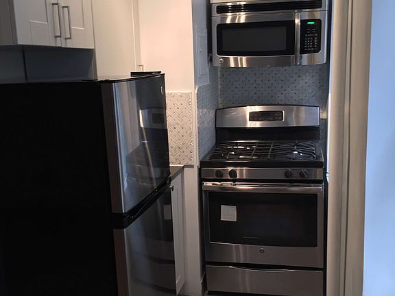 3rd image of 615 W 184th St APT 3A