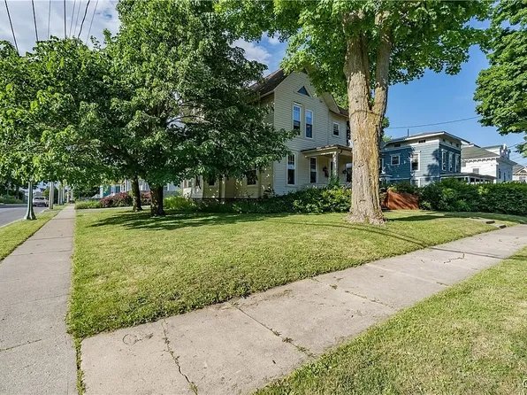 203 Keyes Ave, Watertown, NY 13601