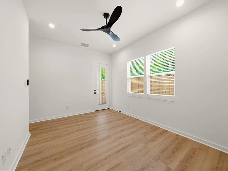 8205 Calhoun Rd #A — Photo 11