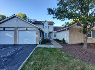16353 Emerald Point #6353, Middleburg Heights, OH