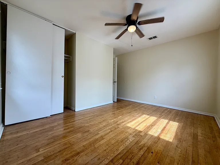 1227 Avondale Rd — Photo 6