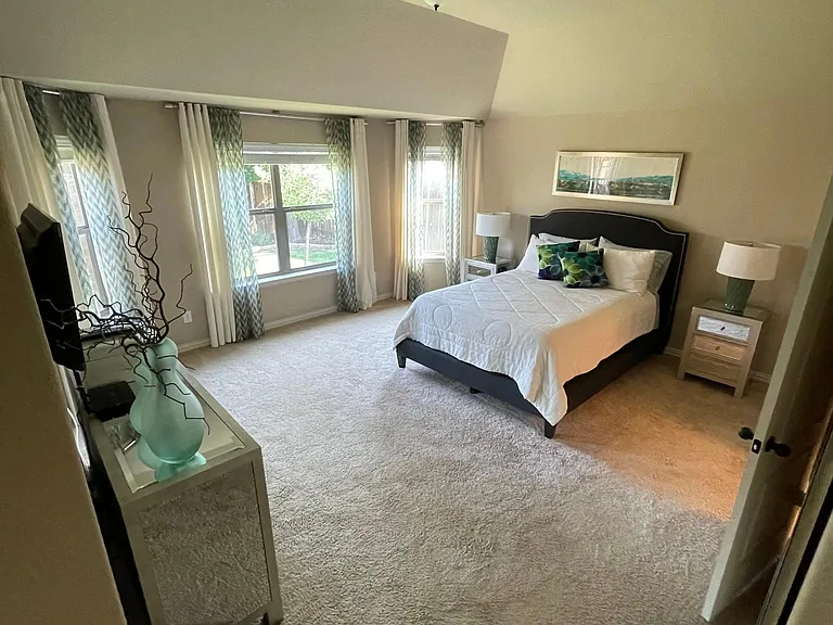2625 Frances Ln — Photo 41