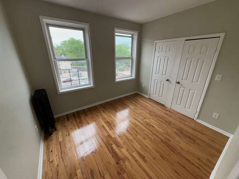 2nd image of 76 N 9th St #14Z