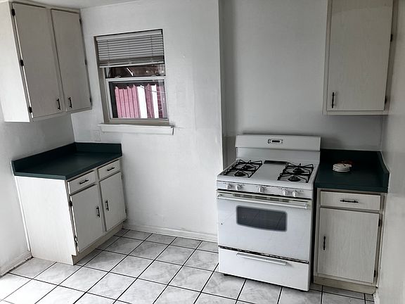 4th image of 720 Lake Ave #722