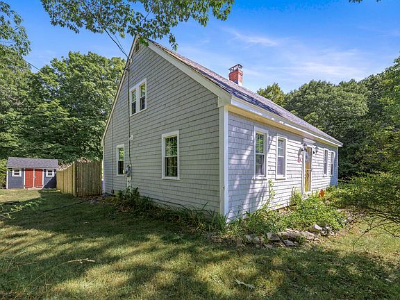 3rd image of 111 Hodsdon Road