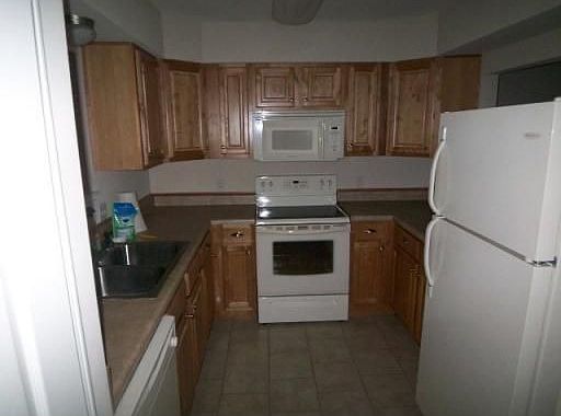 2nd image of 515 Third St APT 6