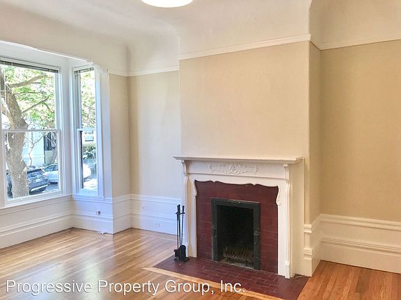 3rd image of 707 Clayton St