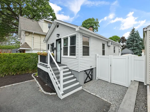 93 Horton Ave, Hawthorne, NJ 07506
