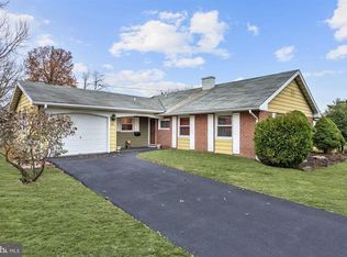 42 Maplewick Ln, Willingboro, NJ 08046