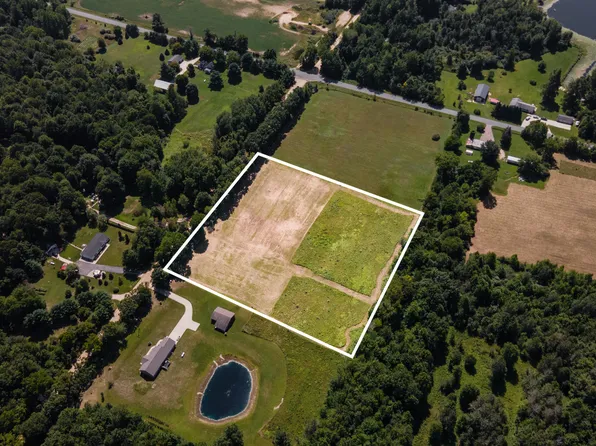4444 47 1/2 St, Grand Junction, MI 49056
