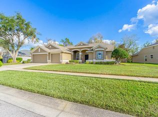 1516 Distant Oaks Dr, Zephyrhills, FL 33543