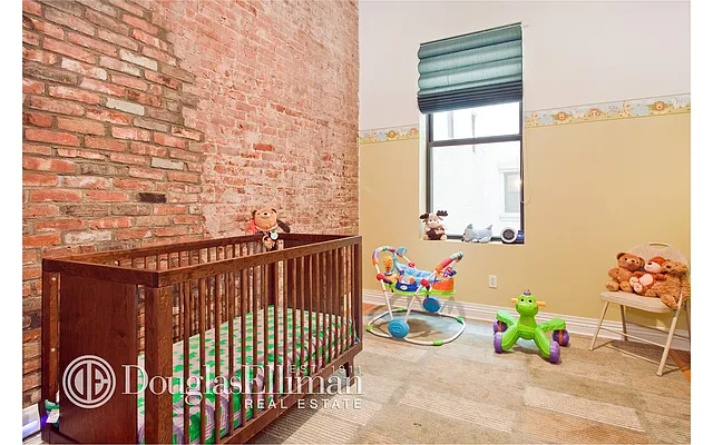 Sold by Douglas Elliman | media 27