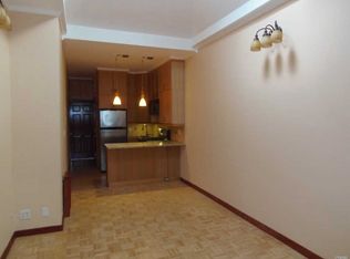 7033 67th Pl, Ridgewood, NY 11385