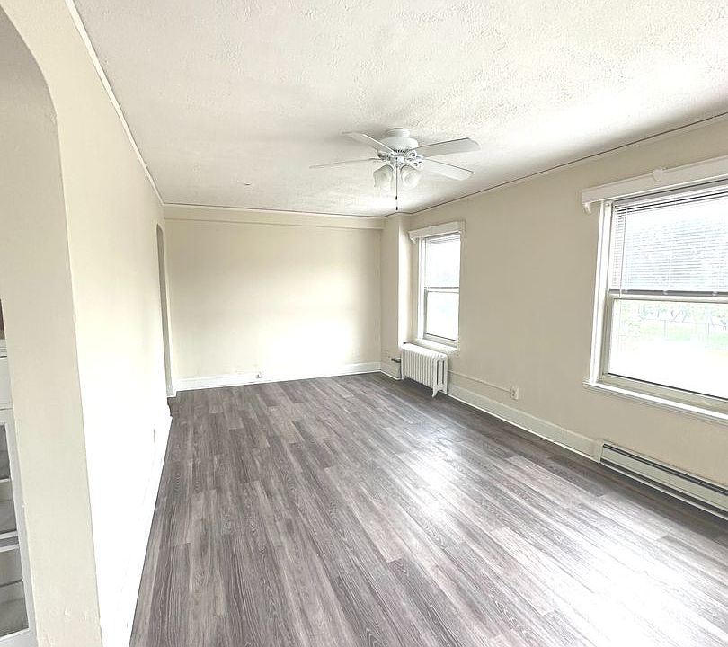 1st image of 3953 N Maryland Ave APT 12