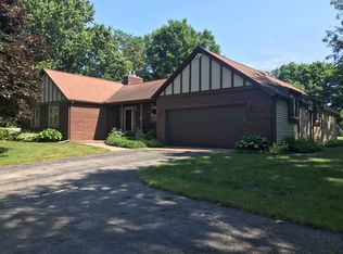 11459 Suemartom Ct, Marilla, NY 14102