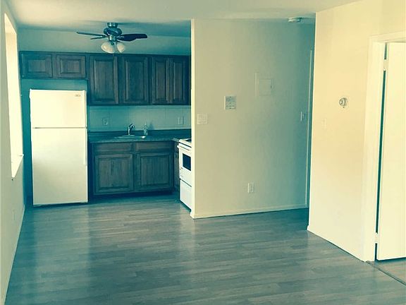 3rd image of 1219 2nd Ave APT 204
