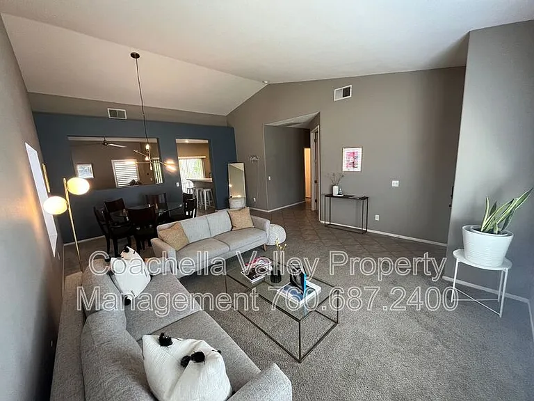 2162 Shannon Way — Photo 38