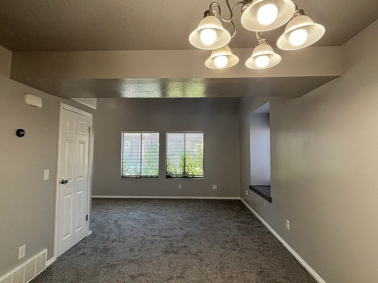 1113 Country Hills Dr #D1 — Photo 5