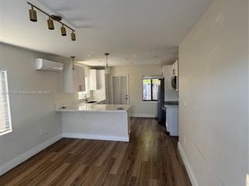 1116 NE 15th Ave, Fort Lauderdale, FL