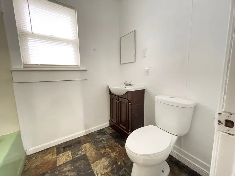 722 S Hackley St — Photo 13