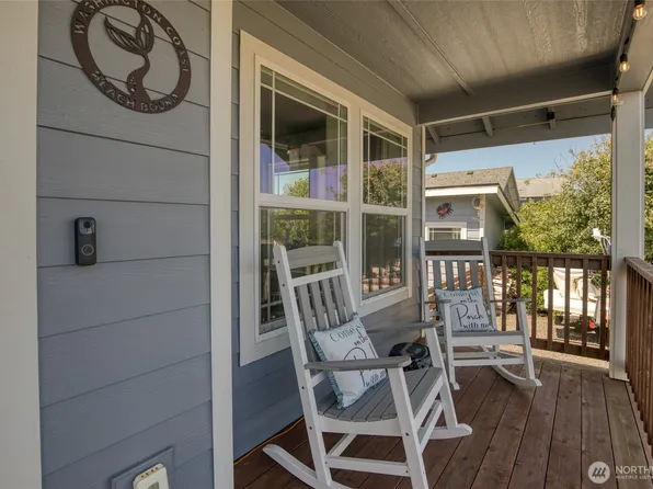 1151 Greenview Avenue SW, Ocean Shores, WA 98569