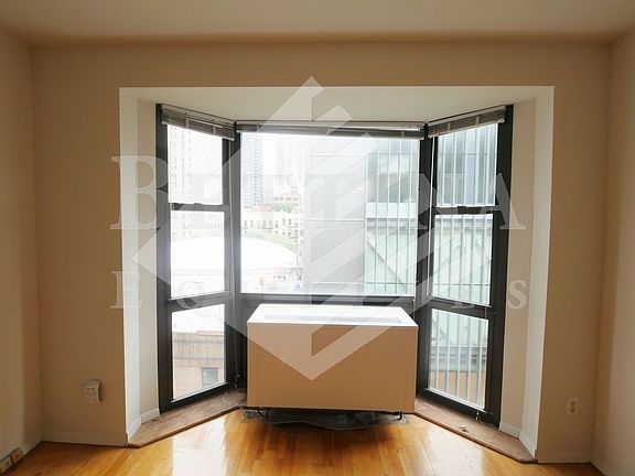 3rd image of 423 E 90th St APT 6C