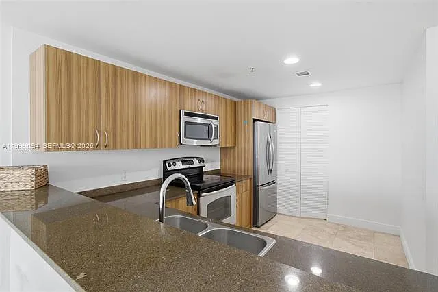 6305 Indian Creek Dr #5D — Photo 21