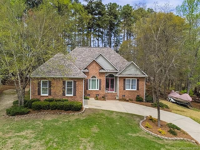 1st image of 531 Harmony Glen Cir