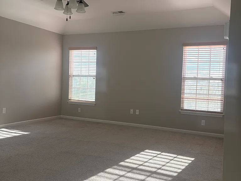 N622 Bowdish Dr — Photo 18