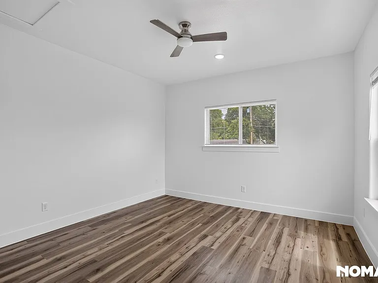 4408 Goddard Rd — Photo 14