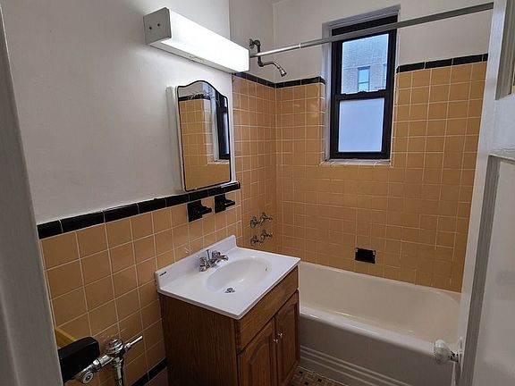 5th image of 30-75 34th St #4