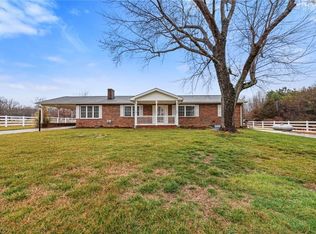 1255 Debra Ln, Kernersville, NC 27284