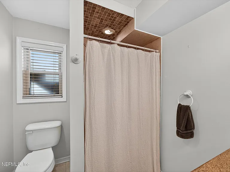 724 1st St #1-2 — Photo 57
