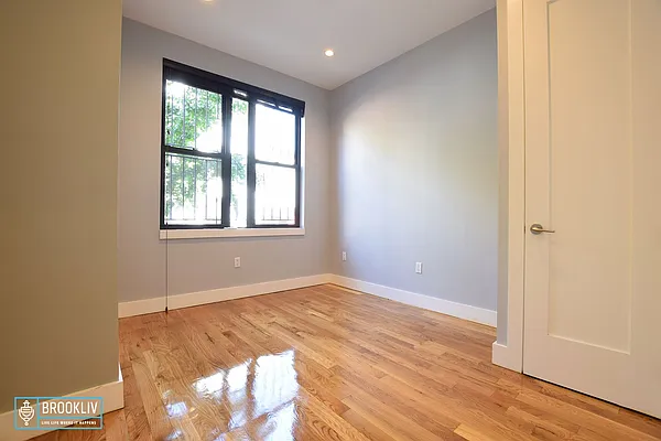 Rented by null | media 7