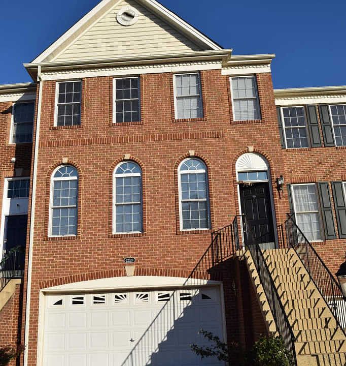 1st image of 22520 Welborne Manor Sq