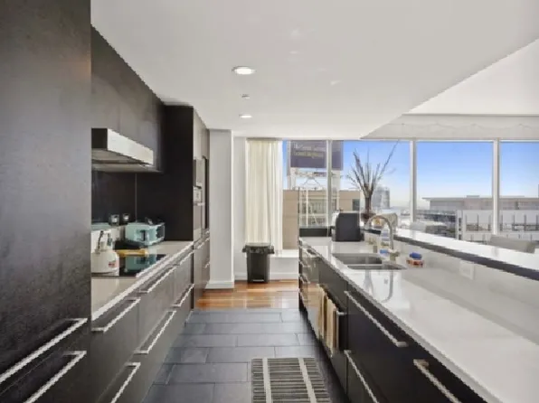 6250 Hollywood Blvd, Los Angeles, CA