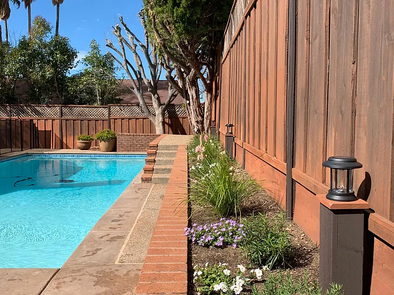1819 Yolanda Cir — Photo 36