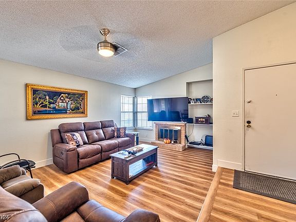 3rd image of 7165 Abbeyville Dr