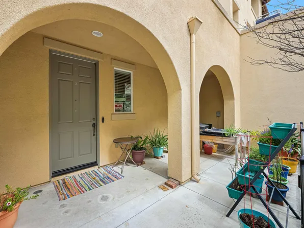 721 Paradise Way, National City, CA 91950