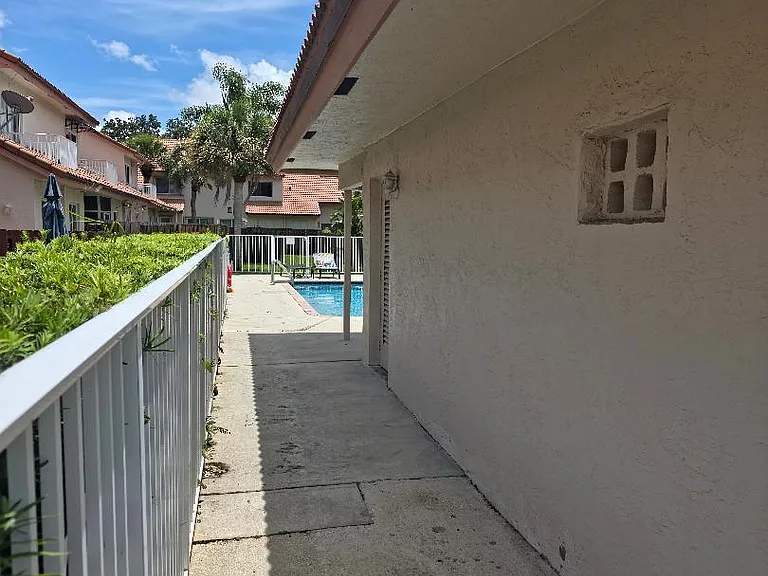 10939 W Broward Blvd #10939 — Photo 11