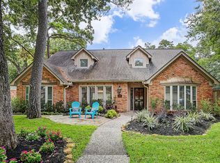 506 Walnut Bend Ln, Houston, TX 77042