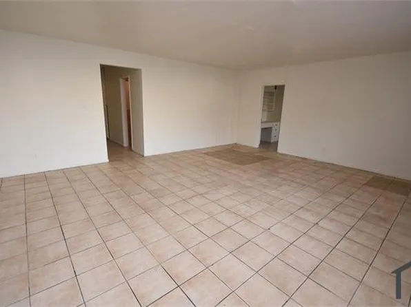 657 Linden Ave, Long Beach, CA 90802