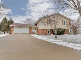 1300 Chadwick Dr, Normal, IL 61761